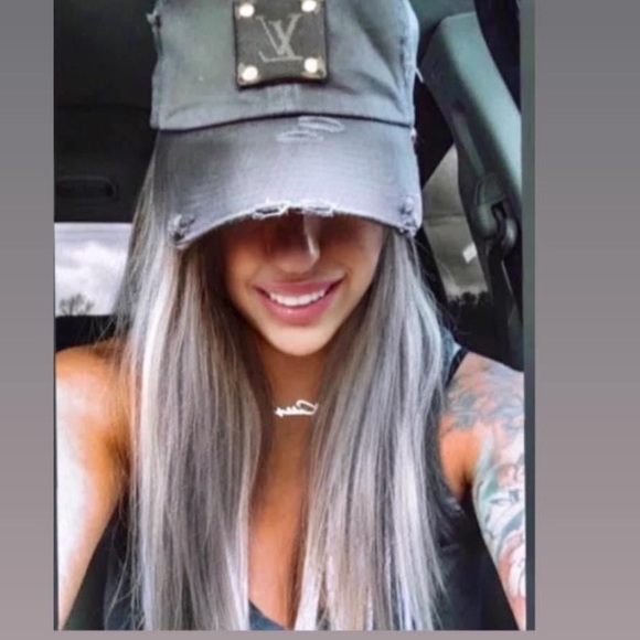 Meet your Posher, Kelly - Picture 1 of 6